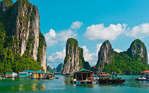 Vietnam'a seyahat, Halong Körfezi, tekneler, dağlar, bulutlar, Seyahat, Vietnam'a, Halong Körfezi, tekneler, Dağlar, Bulutlar, HD masaüstü duvar kağıdı HD wallpaper