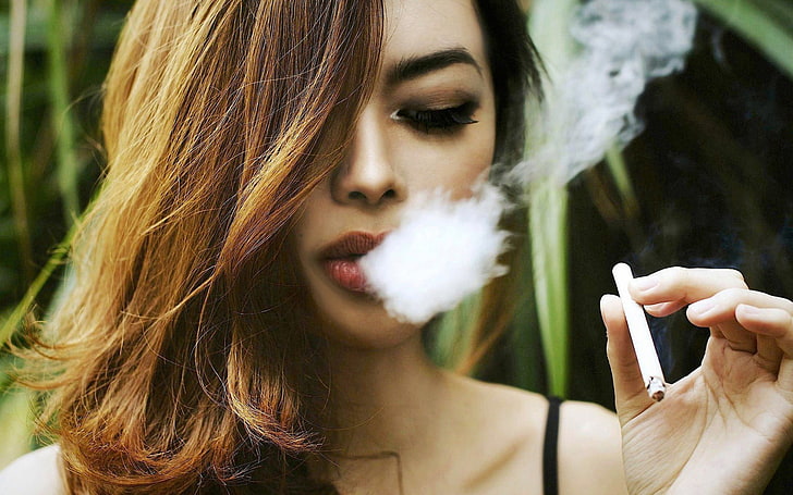 women, brunette, smoking, cigarettes, smoke, closed eyes, Caucasian, model, HD wallpaper