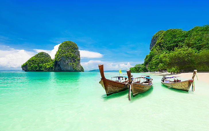 Île de Krabi Thaïlande plage océan Turquoise bateaux à eau côte roches bleu ciel paysage tropical bureau Hd fond d'écran 3840 × 2400, Fond d'écran HD