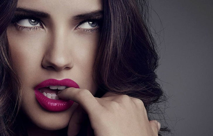 Adriana Lima Victorias Secret Brunette Finger In Mouth Hd Wallpaper