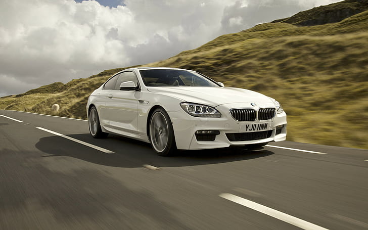 BMW M5 Motion Blur HD, cars, blur, motion, bmw, m5, HD wallpaper