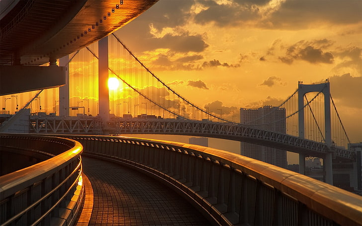 Mesa de madera marrón y negra, puente, puesta de sol, sol, paisaje urbano, carretera, Japón, Tokio, Fondo de pantalla HD