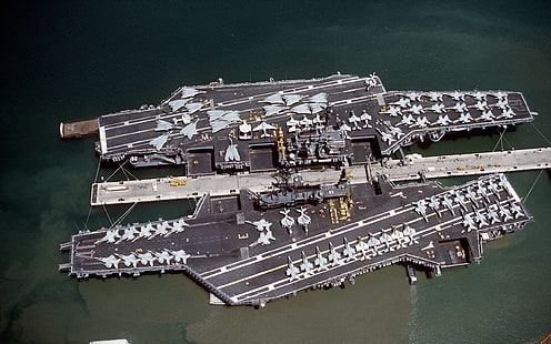 kapal induk, senjata, kapal, Doc, USS MIDWAY (CV-41), USS INDEPENDENCE (CV-62), Wallpaper HD HD wallpaper