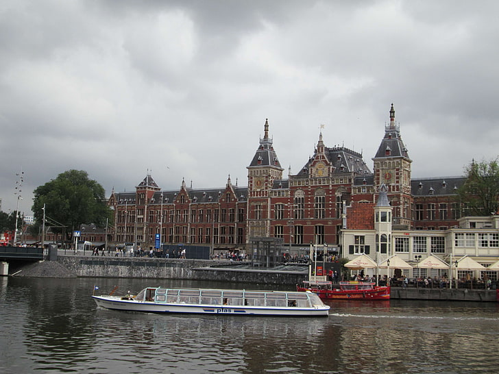 amsterdam, boat, canal, city, netherlands, train station, HD wallpaper