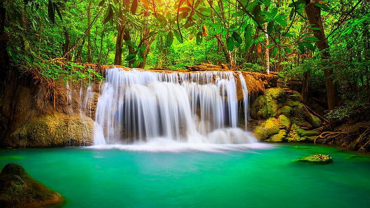 Magnifique cascade tropicale eau bleue nature forêt avec des arbres verts 4k Uhd fond pour téléphones mobiles Android tablette 1920 × 1080, Fond d'écran HD