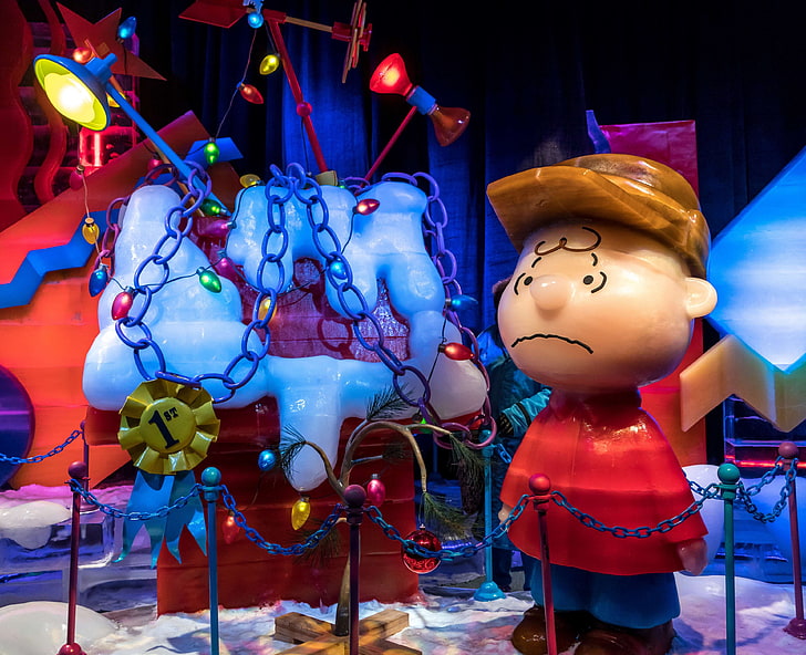 cartoon, celebration, characters, charlie brown characters, christmas, christmas tree, cute, december, decoration, exhibit, froze dog house, gaylord palms, happy, holiday, ice sculptures, merry, season, snoopy, wi, HD wallpaper