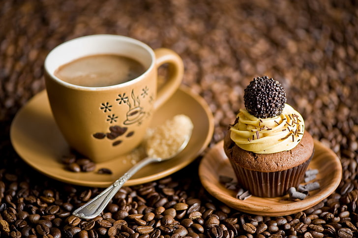 cupcake and brown ceramic coffee cup, coffee, coffee beans, photography, drink, chocolate, cupcakes, brown, dessert, warm, truffle, mugs, spoon, depth of field, HD wallpaper