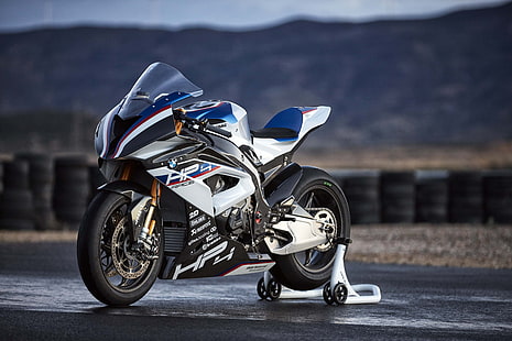 черно-белая фотография спортивного мотоцикла HP4, BMW HP4 Race, 4K, HD обои HD wallpaper