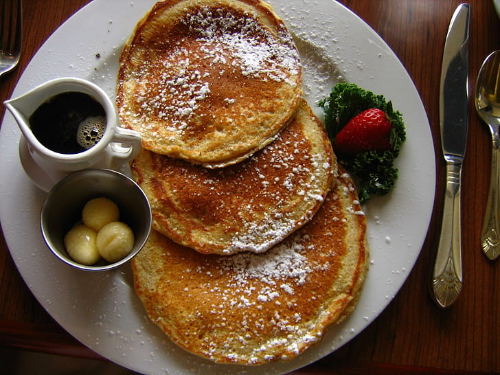 Food Pancakes, three pancakes with strawberry fruit in white ceramic plate, food, pancakes, HD wallpaper