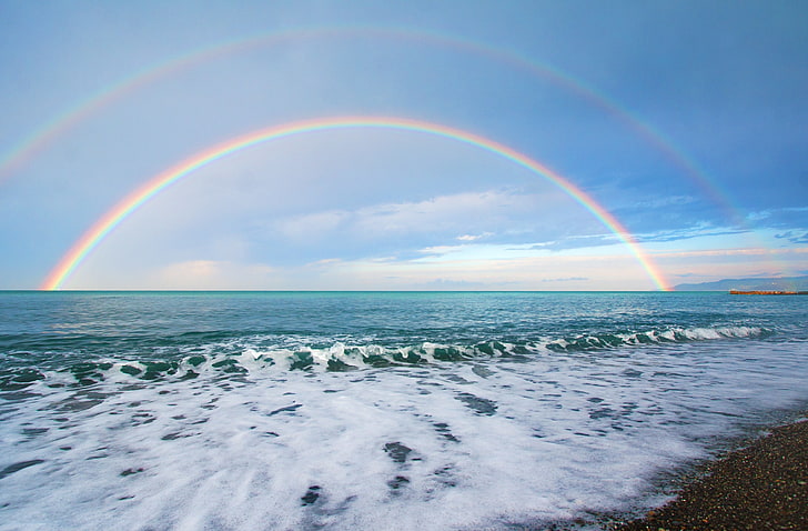 arco iris y orilla del mar, mar, ola, el cielo, agua, nubes, naturaleza, fondo, pantalla panorámica, papel tapiz, arco iris, horizonte, pantalla completa, fondos de pantalla HD, pantalla completa, Fondo de pantalla HD