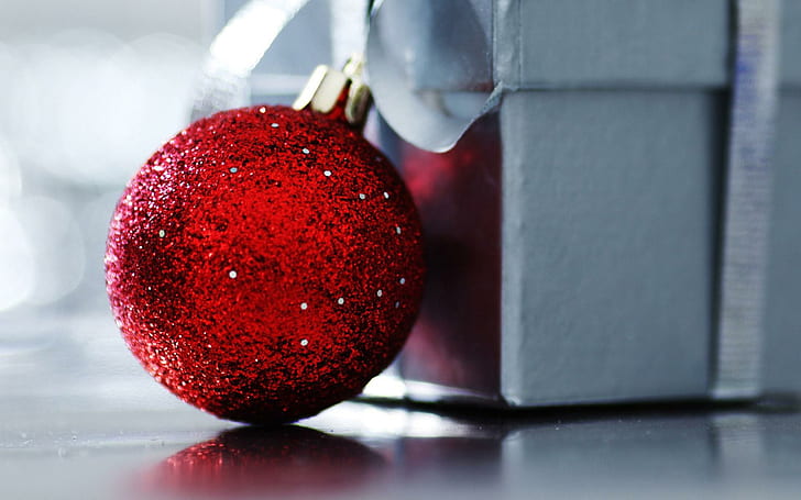 Czerwona błyszcząca kula bożonarodzeniowa, czerwone błyszczące bombki, święta, 1920x1200, kula ziemska, boże narodzenie, wesołych świąt, brokat, Tapety HD