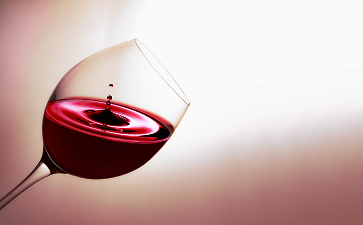 Un bicchiere di vino rosso, Cibi e bevande, Splash, Goccia, Vino, bevande, delizia, flebo, vino rosso, bicchiere da vino, Sfondo HD