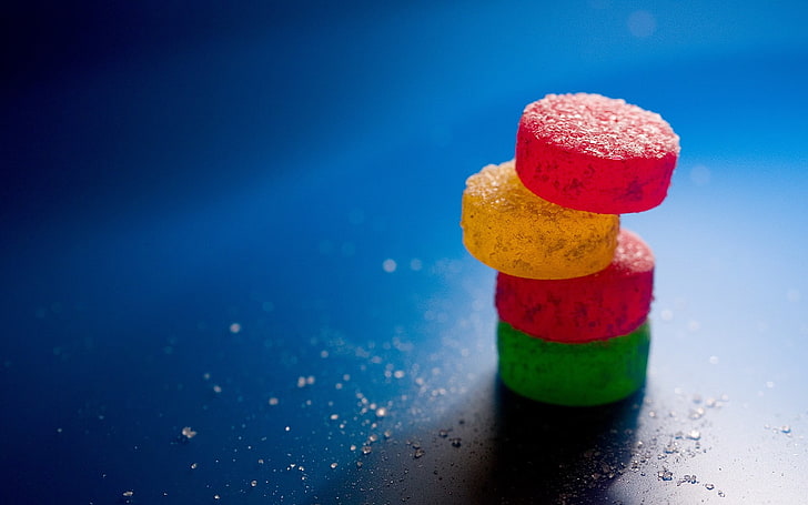 red and green plastic toy, macro, sweets, HD wallpaper