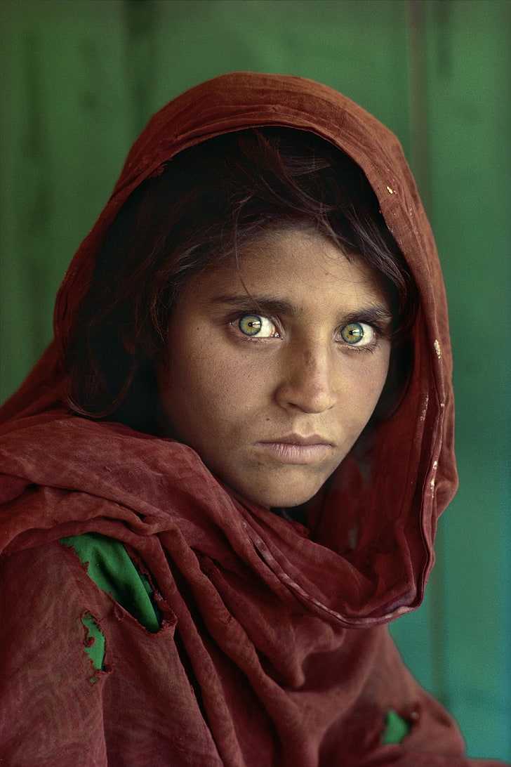 mulher de vestido vermelho na cabeça hijab, Garota afegã, Steve McCurry, fotografia, trabalho artístico, afegão, Sharbat Gula, exibição de retrato, HD papel de parede, papel de parede de celular