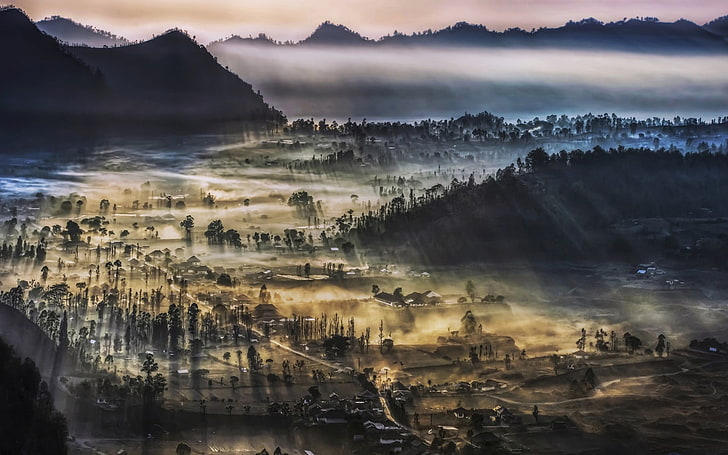 stadt in der nähe von berg digital wallpaper, natur, landschaft, morgen, tal, berge, dörfer, nebel, indonesien, HD-Hintergrundbild