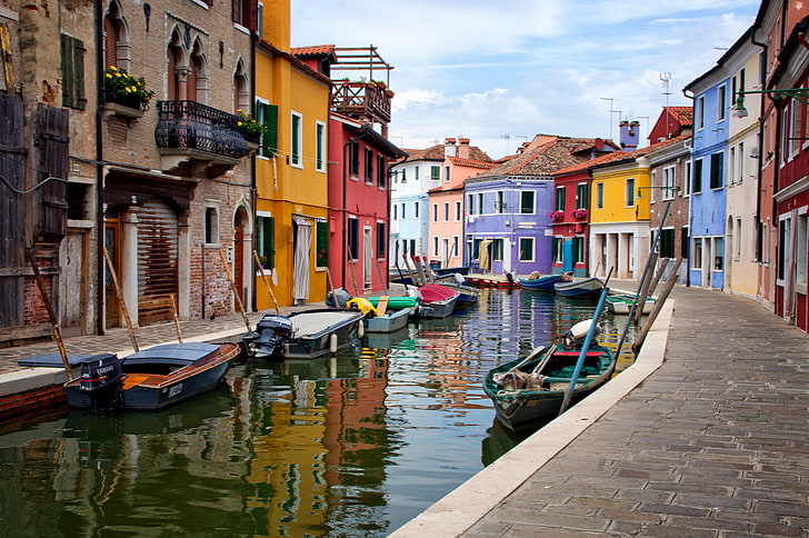green wooden boat, the sky, home, boats, Italy, Venice, channel, Burano island, HD wallpaper