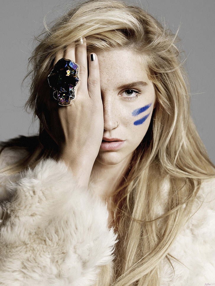 Kesha, women, singer, blonde, hand on face, fur, fur coats, long hair, celebrity, HD wallpaper
