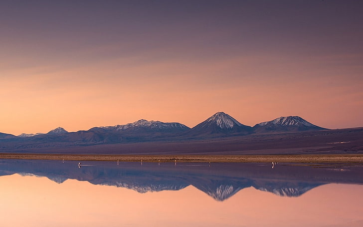 montagne enneigée, nature, paysage, désert d'Atacama, montagnes, lac, coucher de soleil, pic enneigé, eau, Chili, reflet, Fond d'écran HD