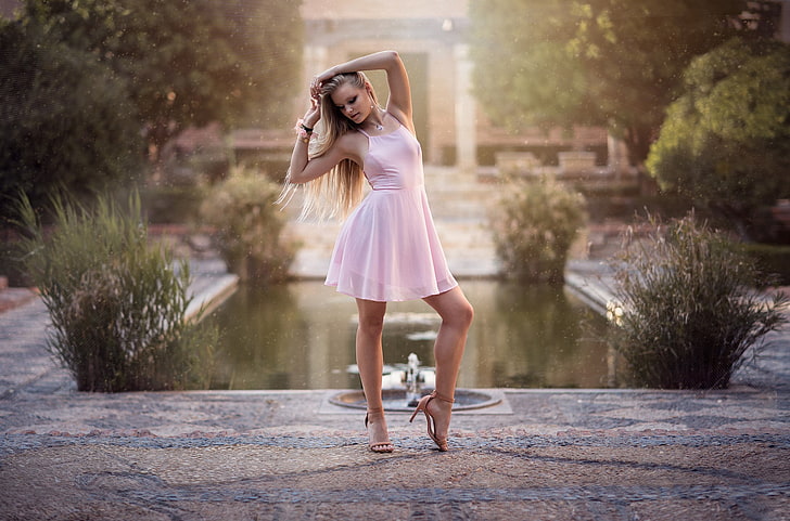 women's pink sleeveless dress, park, garden, legs, arms up, women outdoors, women, HD wallpaper