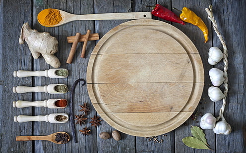 round brown wooden chopping board; white onion bulbs; yellow and red chilli peppers; brown star anise; beige ginger, spices, pepper, garlic, cutting board, HD wallpaper HD wallpaper