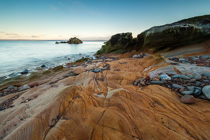 تشكيل صخري بجانب جسم مائي خلال النهار ، dysart ، dysart ، تشكيل صخري ، جسم مائي ، نهار ، dysart fife ، fife scotland ، صخور ، شاطئ ، بحر ، قانون ، طبيعة ، صخرة - كائن ، خط ساحلي ، منظر طبيعي ، غروب الشمس ، مناظر طبيعية ، الرمل، خلفية HD