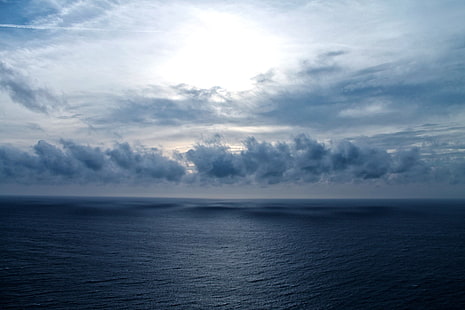 weiße und blaue Blumenmatratze, Meer, Himmel, Horizont, Wolken, HD-Hintergrundbild HD wallpaper