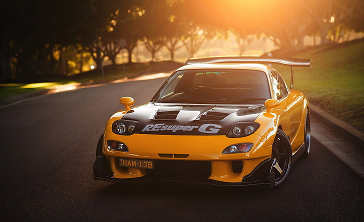 czarno-pomarańczowa Mazda RX7 coupe, słońce, droga, Mazda, żółta, drift, samochód, RX-7, Tapety HD