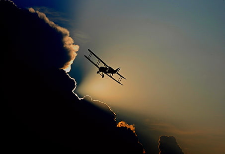 czarny dwupłatowiec, samolot, lot, chmury, niebo, Tapety HD HD wallpaper
