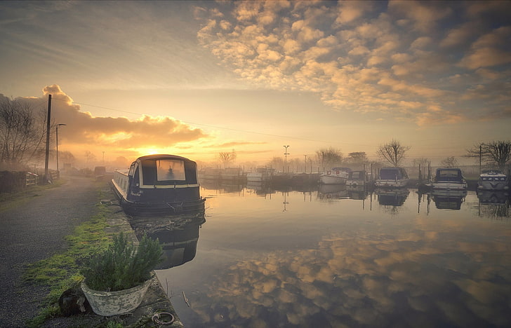 black and white house painting, sky, morning, sunlight, reflection, England, narrowboat, HD wallpaper