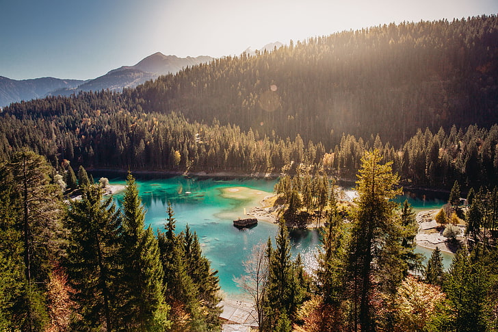 Kiefern, Wald, Wasser, blau, Bäume, Landschaft, Lag la Cauma, HD-Hintergrundbild
