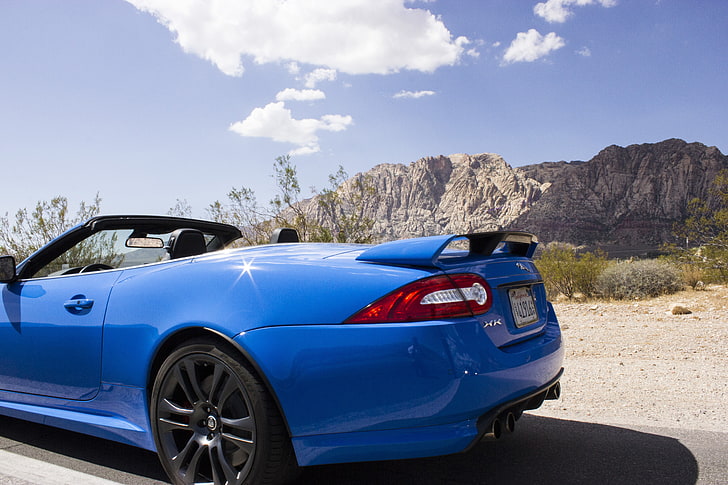 blå 5-dörrars halvkombi, Jaguar (bil), sportbil, öken, blå bilar, HD tapet