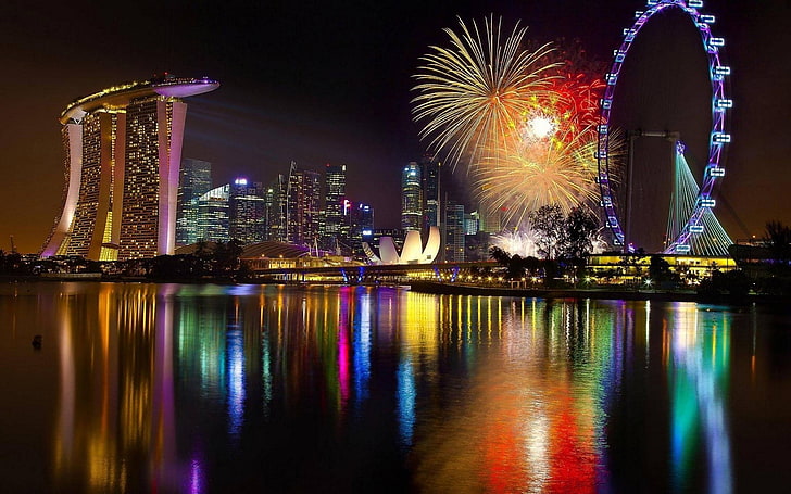 reflexión, paisaje urbano, rueda de la fortuna, fuegos artificiales, rascacielos, agua, Singapur, Marina Bay, Fondo de pantalla HD