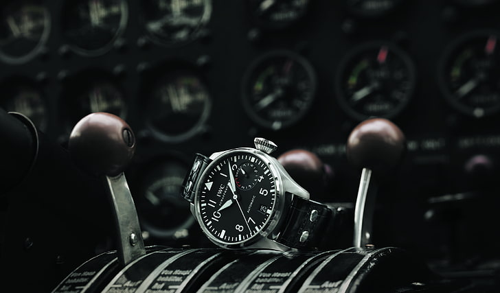 Montre analogique ronde noire et argentée IWC avec bracelet en cuir, montre, cabine, IWC, Pilot's, Fond d'écran HD