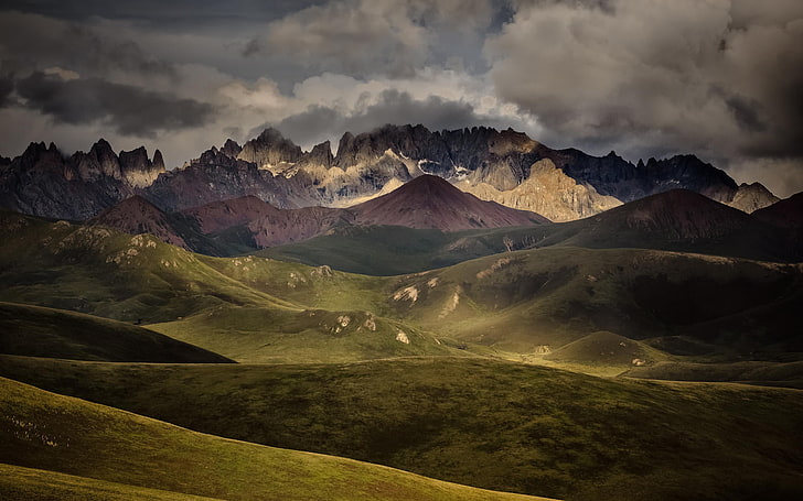 green and gray mountain, mountain, mountain range, grass, distance, HD wallpaper