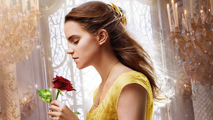 Emma Watson, Beauty and the Beast, ผู้หญิง, ภาพยนตร์, นักแสดง, ดอกไม้, ดอกกุหลาบ, ชุดเดรสสีเหลือง, มุมมองด้านข้าง, โปรไฟล์, วอลล์เปเปอร์ HD