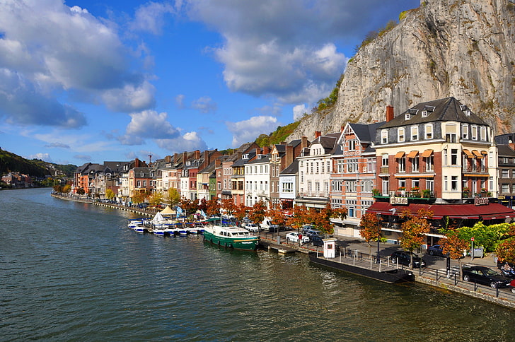 buildings near cliff and body of water HD wallpaper, the sky, the city, river, photo, home, pier, pierce, Belgium, Dinant, HD wallpaper