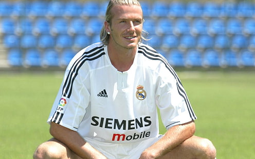 maillot adidas Real Madrid blanc et noir pour hommes, David Beckham, footballeur, sourire, blonde, football, Fond d'écran HD HD wallpaper