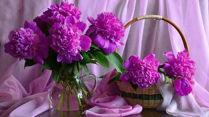 Лилави божури, централни розови божури, кошница, божури, ваза, натюрморт, лилаво, красиво, цветя, HD тапет