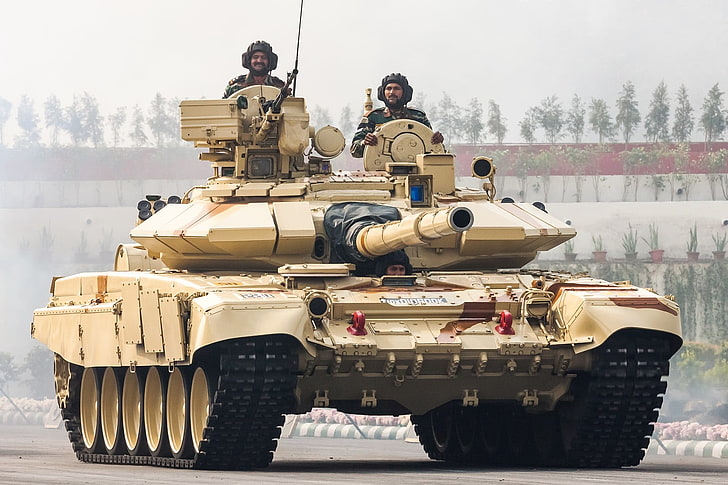 biało-czarny zestaw zabawkowy pociąg, Armia Indyjska, czołg, T-90S 