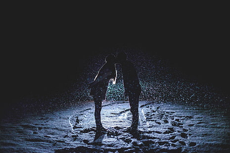 여자와 남자 키스, 사랑, 눈의 실루엣 사진, HD 배경 화면 HD wallpaper