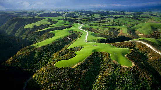 вершина горы, ферма, поле, дорога, трава, холмы, вид с воздуха, зеленый, Новая Зеландия, природа, пейзаж, HD обои HD wallpaper