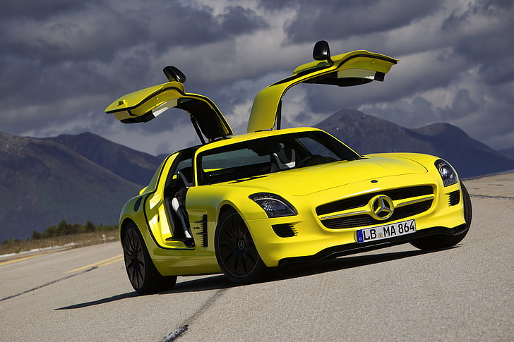 orange Mercedes-Benz SLS-AMG coupe, mercedes-benz, gul, sls, amg, e-cell, coupe, HD tapet