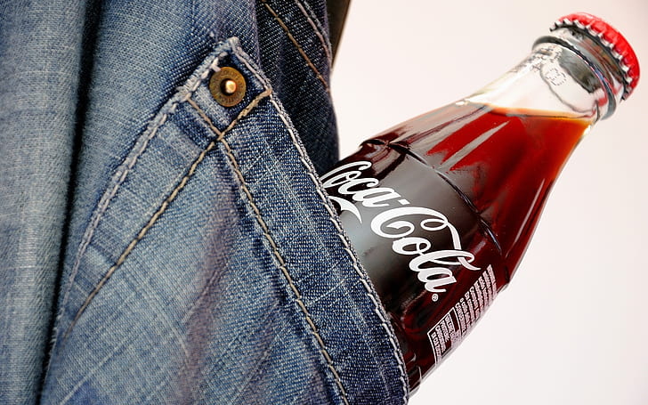 Solo una coca cola, bottiglia di vetro di coca cola, bevanda, coca cola, pubblicità, Sfondo HD