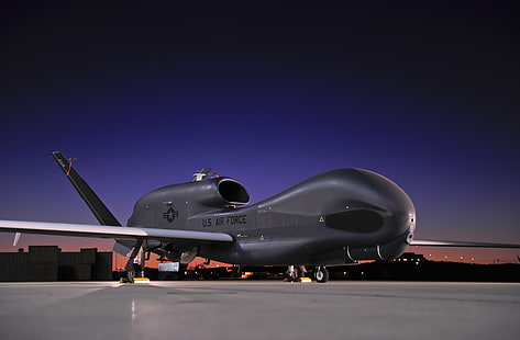gray U.S. Air Force plane, sky, aircraft, sunset, airplane, modern warfare, U.S. Air Force, technology, Northrop Grumman, RQ-4, stealth, UAV, drone, made in USA, manufactured in the USA, unmanned aerial vehicle, air base, Global Hawk, Northrop Grumman's RQ-4, USA Army, Surveillance UAV, High technology, Northrop Grummans RQ-4, airdrome, HD wallpaper HD wallpaper