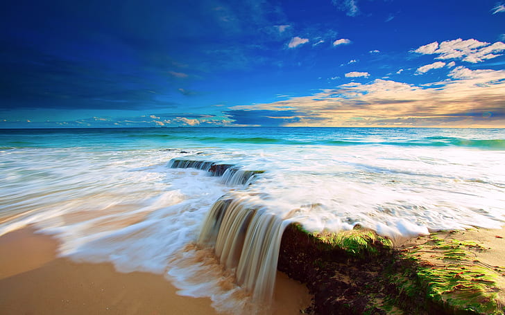 الشلال الصغير ، البحر ، أمواج البحر ، منظر البحر ، الخلفية ، البحر الأزرق، خلفية HD