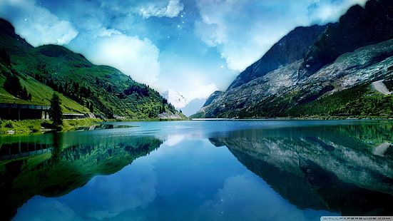 fondo de pantalla digital del lago, cuerpo de agua con reflejo de montaña, naturaleza, lago, paisaje, luz natural, agua, montañas, reflejo, nubes, arte digital, obra de arte, marca de agua, Fondo de pantalla HD HD wallpaper
