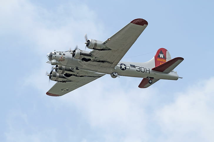Nublado de alumínio, segunda guerra mundial, boeing, nublado, b-17, bombardeiro, fortaleza, alumínio, voando, aviões, HD papel de parede