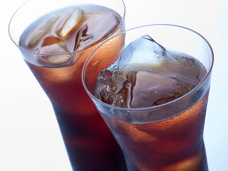 two liquids inside cups with ice cubes photo, coca-cola, glasses, drink, ice, HD wallpaper