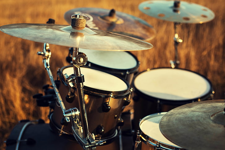 white and brown drum set, macro, nature, the game, music, drums, tool, drum, installation, shock, bokeh, professional, musical, the air, wallpaper., instrument, drum kit, open, HD wallpaper
