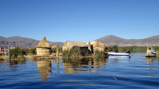 brązowa chata nipa, jezioro titicaca, łódź, trawa, niebo, Tapety HD HD wallpaper